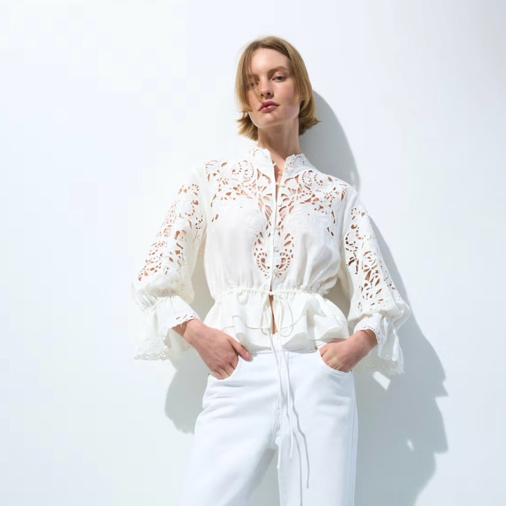 H&M LINEN-BLEND BLOUSE WITH EYELET EMBROIDERY